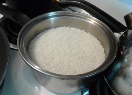 Pan of cooked rice