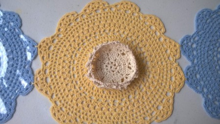 Making a Doily into a Bowl - same thing can be done with a purchased doily