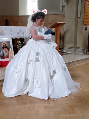 Removing Dirt Stain on a Communion Dress