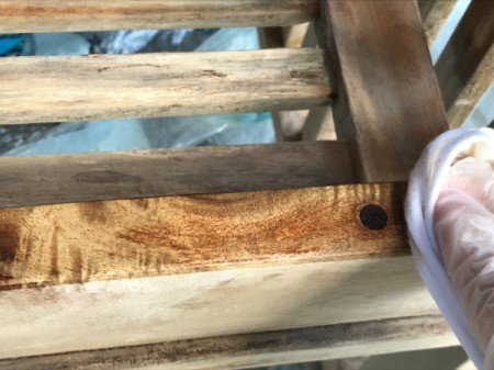 Refinishing Teak Outdoor Furniture - begin wiping on oil