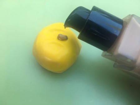 DIY Makeup Beauty Blender - add small amount of foundation to balloon