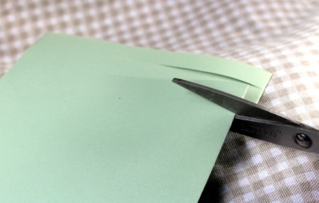 Paper Flower Bouquet -cut slits along the folded edge