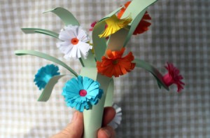 Paper Flower Bouquet - vase of flowers