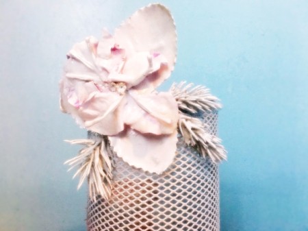 Flour Flower Mesh Cup - all foliage glued in place