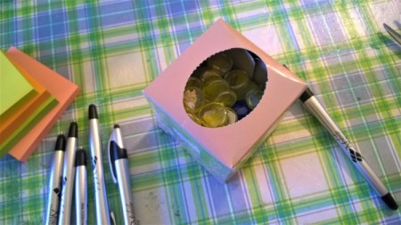 Post-it Note Pen Holder - filled with glass nuggets