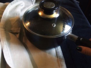 Ironing Clothes Without an Iron - using a pot of boiling water as an iron