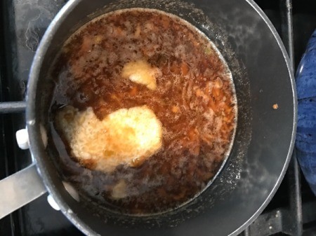 dressing sauce in pan