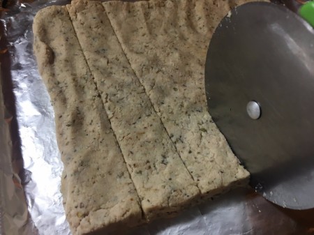 cutting mixture with pizza cutter