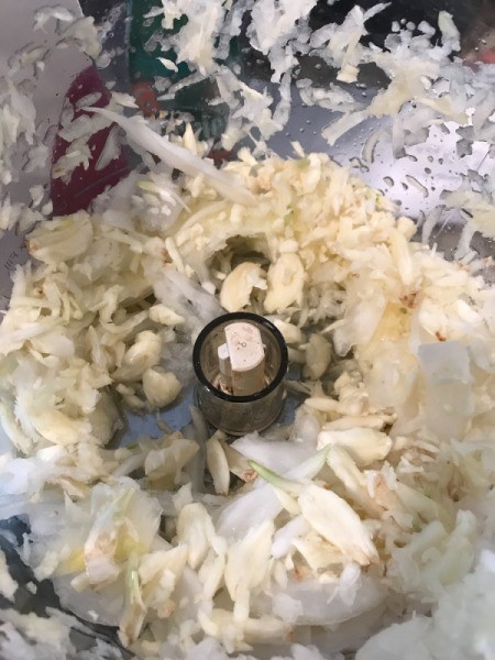 garlic in food processor