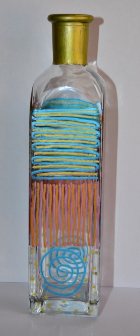 Metal Pen Decorated Bottle - color the neck and top lip with the gold pen