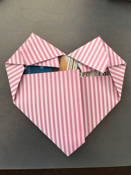 Geometric Paper Heart Decor - finish folding the paper