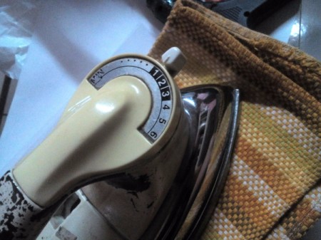 Glittered Glass Coaster Made from Hot Glue - iron for 30 seconds