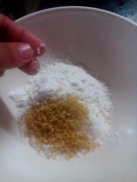 mixing sugar and flour in bowl