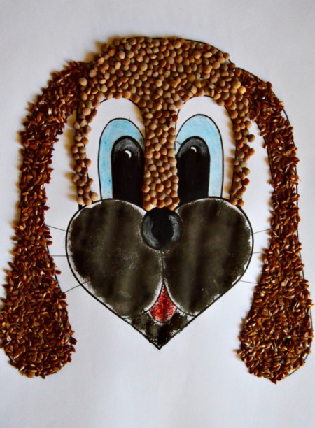 Kids' Artwork - Sweet Puppy Mosaic - use sponge to paint the bottom part of the face