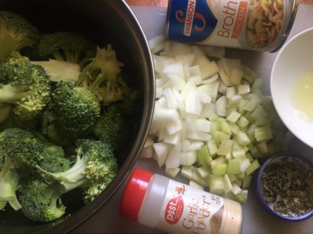 Ingredients for Broccoli Lemon Mint soup.
