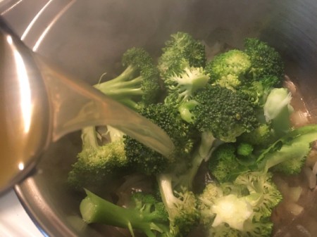 Broccoli Lemon Mint Soup