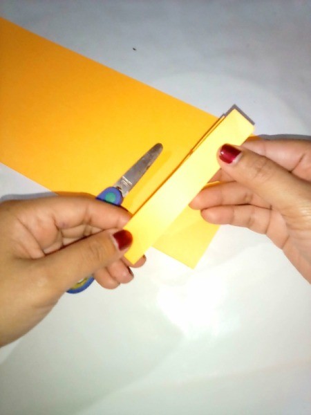 Making a Paper Lantern - handle