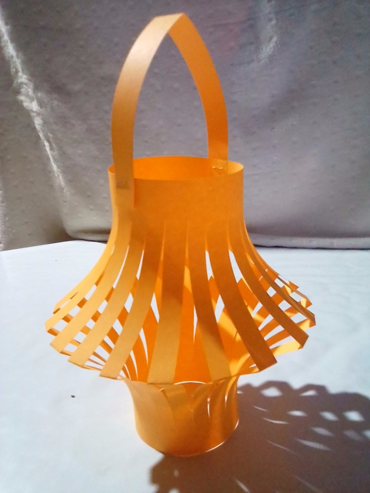 How to Make a Simple Paper Lantern 