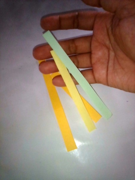 Simple Flowers with Paper Vase - stem strips