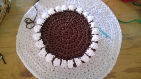 Calorie Free Crochet Cake Decoration - follow directions for attaching scallops to frosting