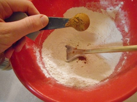 adding cinnamon to flour