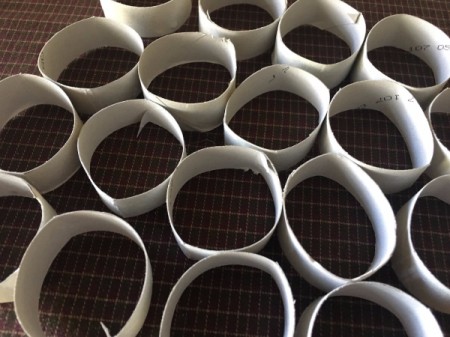 Cardboard Tube Pumpkin - press down gently and cut into 18 rings