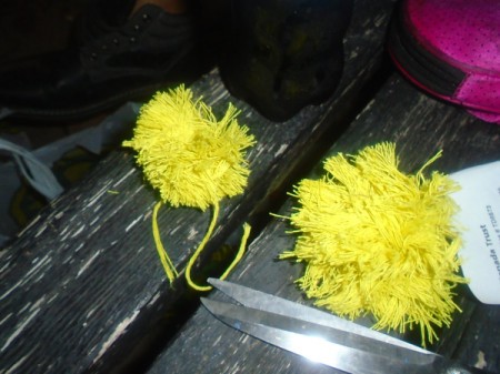 Little Pom Pom Chick - large and small pom poms