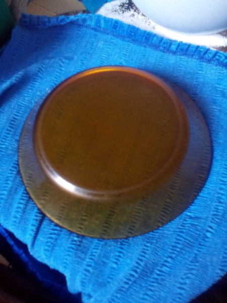 Plants vs. Zombies Inspired Mini Stool - use a plate to draw a circle on the fabric, leave a seam allowance