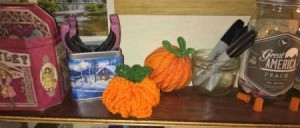 Crochet Yarn Pumpkins - two styles of yarn pumpkins