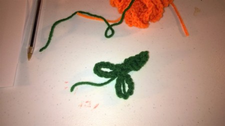 Crochet Yarn Pumpkins - crochet leaves
