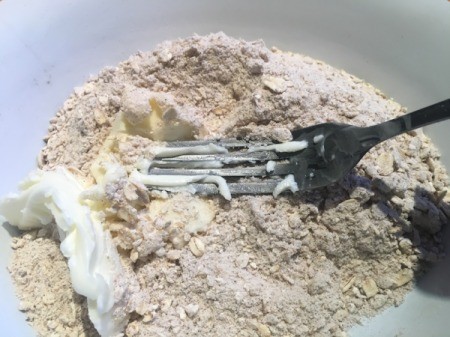 blending butter to topping