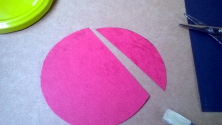 Recycled Metal Lid Ladybird (Ladybug) Wall Decoration - cut off the top third of the circle