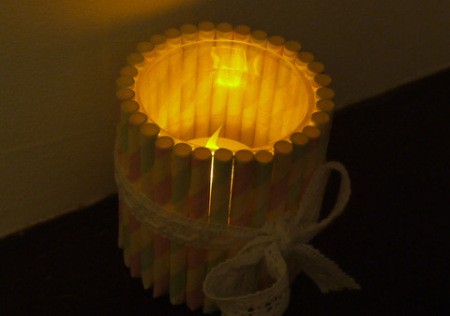 Drinking Straw Candleholder - a real tea light looks prettier but be safe
