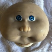 Cleaning a Cabbage Patch Kid's Head - discolored doll's head