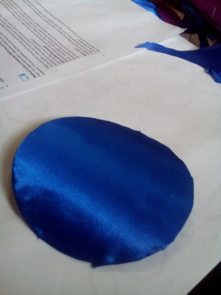 DIY Turkish Fez - cloth covered circle