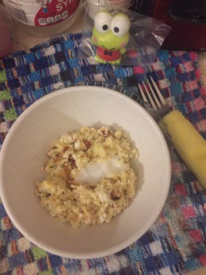 Olde Thyme Scrambled Eggs in bowl