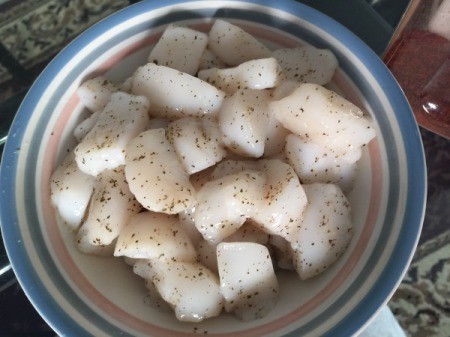 cleaned, cut seasoned Scallops