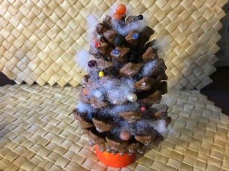 Christmas Pinecones - add beads to tacky glue