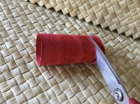 Christmas Pinecones - cut off circles for pinecone bases