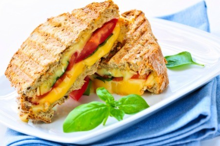 Grilled Tomato Basil Cheese Sandwich