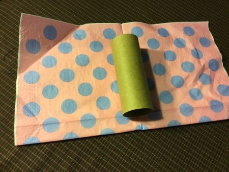 Thrifty Holiday Gift Wrapping - cardboard tube on paper napkin