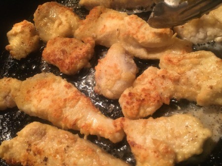 cooked chicken pieces