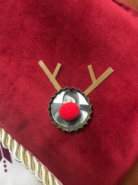 Bottle Cap Ornaments  - glue photo in cap and add a red pom if desired