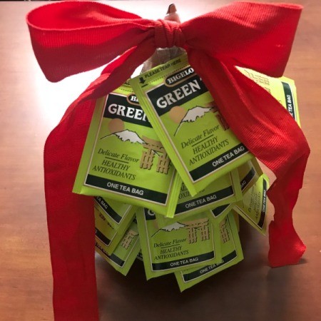 Christmas Tea Tree - finished tea tree with green tea packages