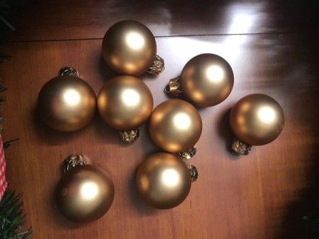 Present Wreath - mini ornaments