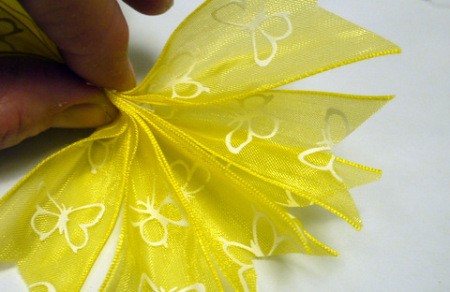 Pleated Ribbon Brooch - arrange the ribbons together