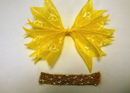 Pleated Ribbon Brooch - short length of narrow braid next to bow