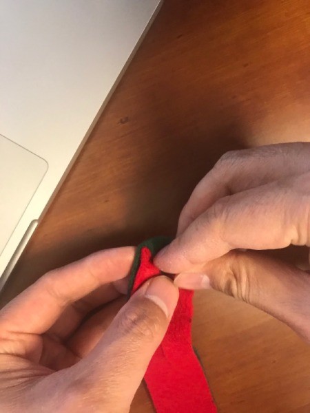 Easy Christmas Felt Garland or Bracelet - tuck through the first slit