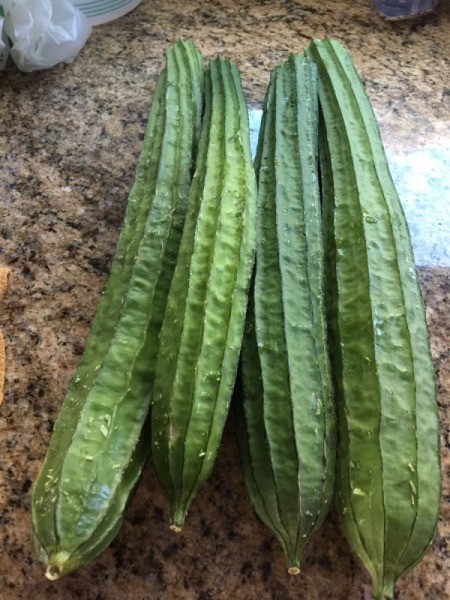 Luffa, Mushroom and Shrimp Stir Fry