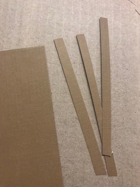 Holiday Reindeer Candy Holder - cut three strips of brown paper